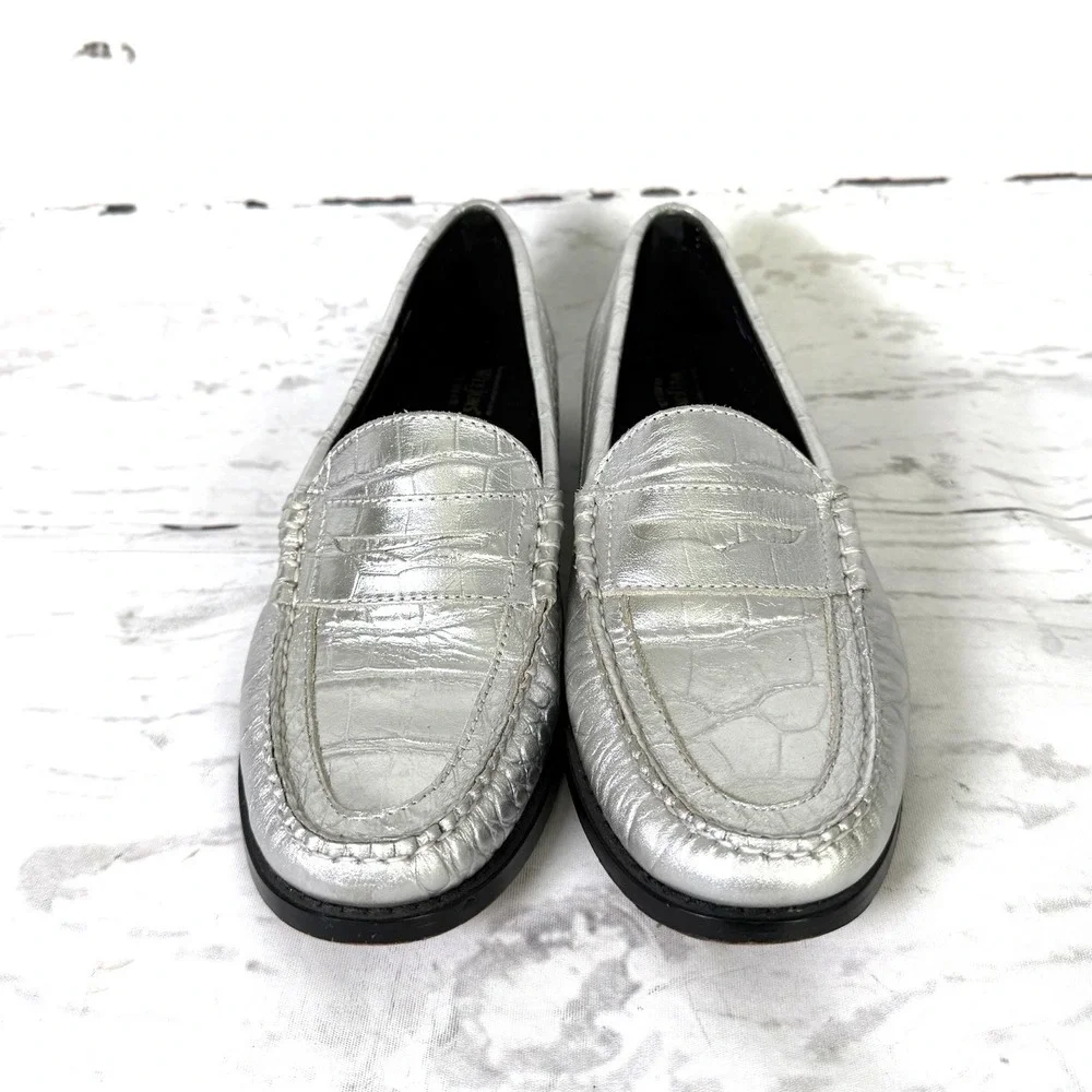 Bass Weejuns Shoes Women's 8M Silver Penny Loafers Slip On Leather Croc Print